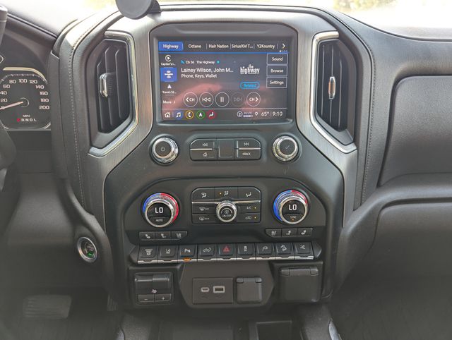 2023 White GMC Sierra 3500HD Denali 4X4 Truck