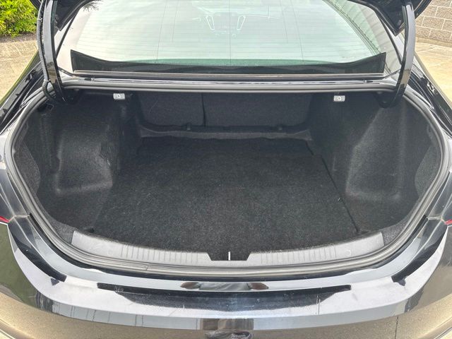 Used 2021 Black Chevrolet LT image 12