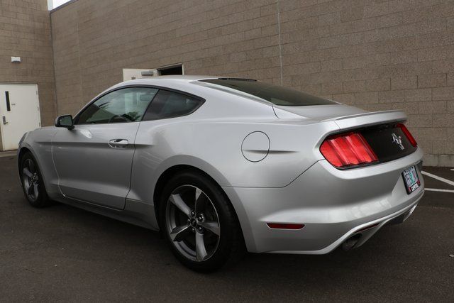 2015 Ford Mustang V6 10