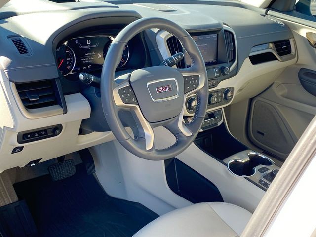 2022 GMC Terrain Denali 10