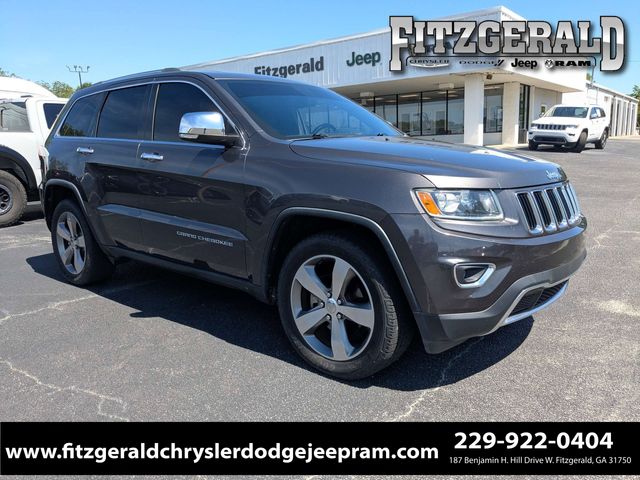 Gray (Granite Crystal Metallic Clearcoat) 2014 Jeep Grand Cherokee Limited SUV / Crossover 4X2 8-Speed Automatic