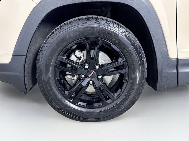 2022 GMC Terrain #33
