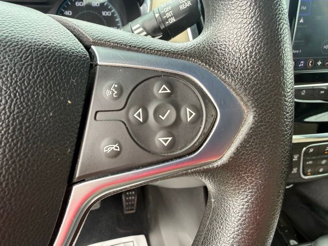 used 2023 Chevrolet Traverse car