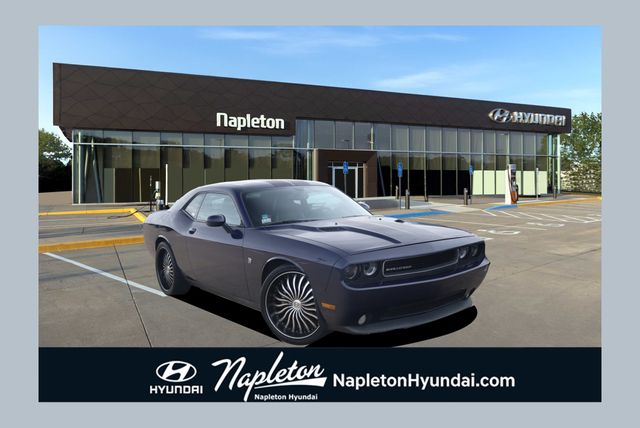 2013 Dodge Challenger SXT RWD