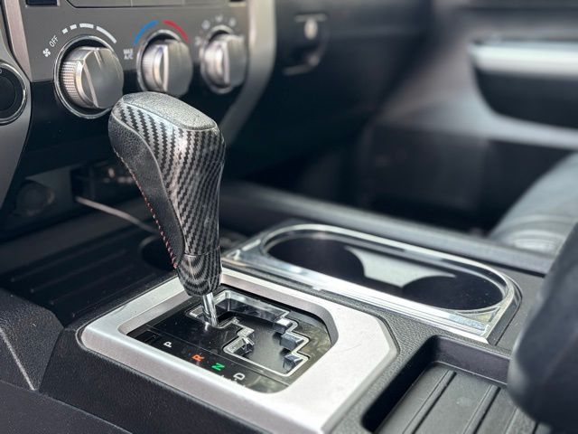 2018 Toyota Tundra SR5 photo