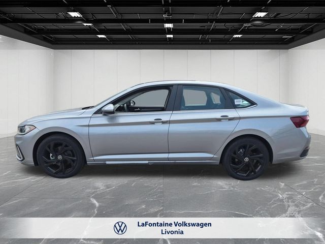 2026 Volkswagen Jetta SE - Photo 2