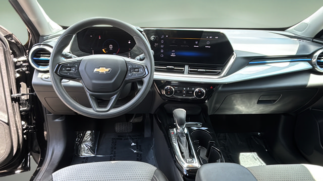 Used 2025 Black Chevrolet LT image 10