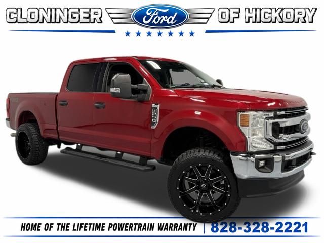2022 Ford F-250 Super Duty Rojo (Rapid Red Metallic Tinted Clearcoat) Camioneta Todo terreno Automática