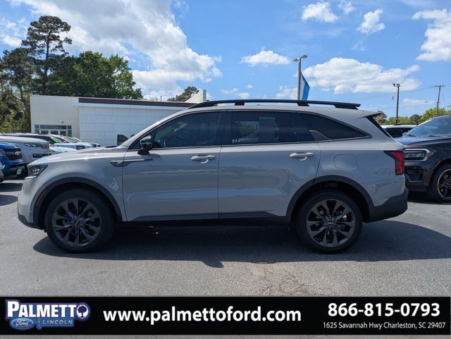 used 2022 Kia Sorento car, priced at $27,979