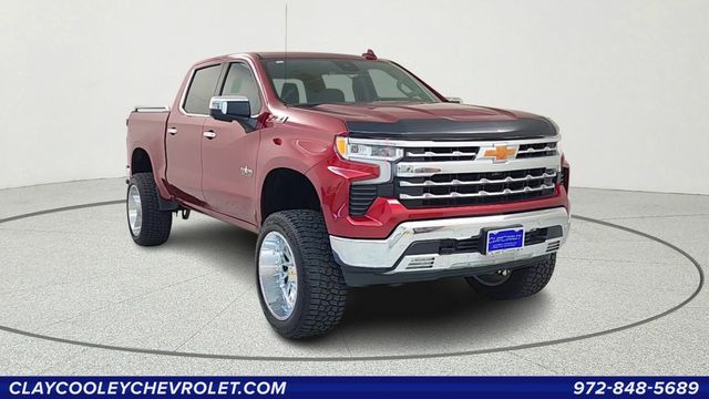 2023 Chevrolet Silverado 1500 LTZ Crew Cab 4WD