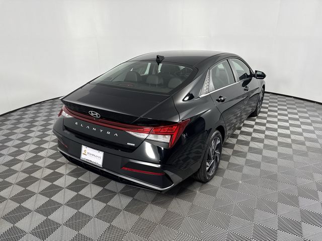 New 2025 Hyundai Elantra Hybrid For Sale in Indianapolis, IN