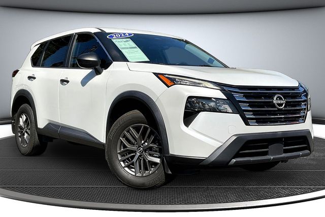 Used 2024 Nissan Rogue SUV