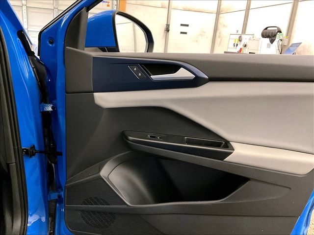 2022 Volkswagen Taos 1.5T SE  at Subaru and VW of Moon Township