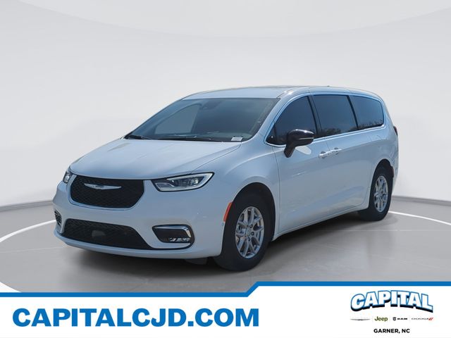 2026 Chrysler Pacifica Select FWD