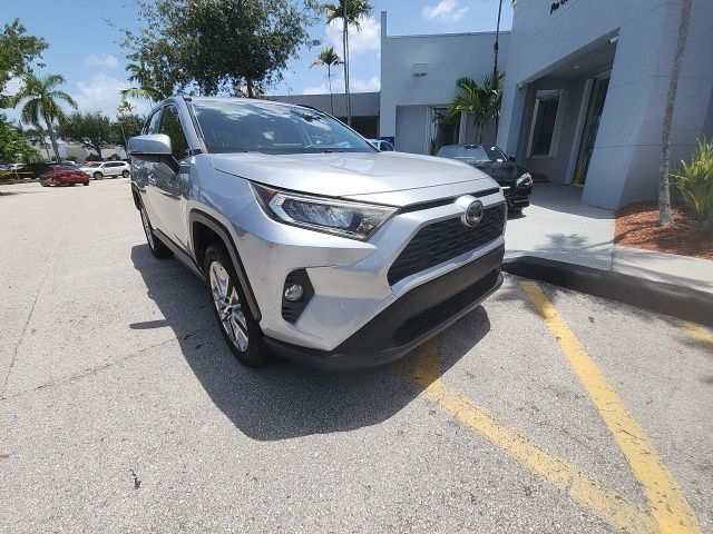 2019 Toyota RAV4 - $24,977