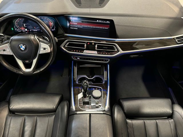 2021 BMW X7 xDrive40i 27