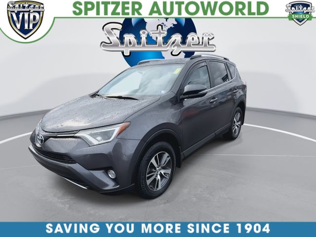 Used 2016  Toyota XLE image 4