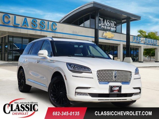 White 2021 Lincoln Aviator Reserve AWD SUV / Crossover All-Wheel Drive Automatic