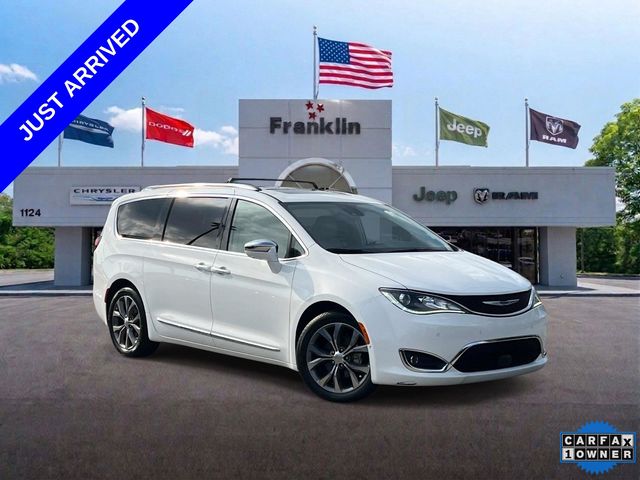 Bright White Clearcoat 2020 Chrysler Pacifica Minivan Front-Wheel Drive 9-Speed Automatic