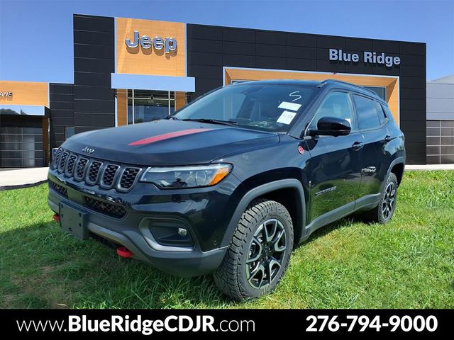 2024 Jeep Compass Trailhawk 4WD