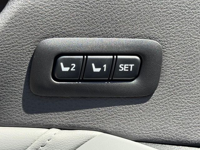 Used 2022 Toyota Avalon Hybrid Sedan