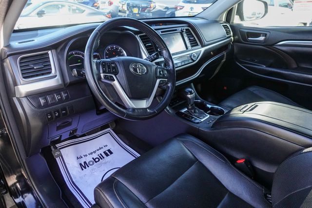 used 2018 Toyota Highlander Hybrid car, priced at $18,399