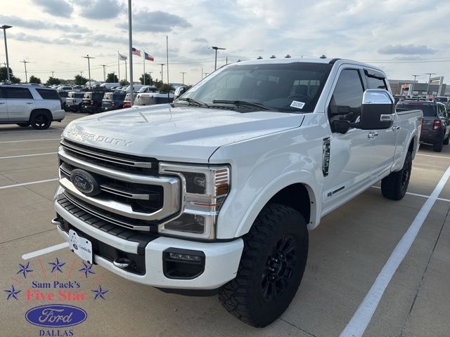 Star White Metallic Tri-Coat 2022 Ford F-250 Super Duty Platinum Crew Cab 4WD Pickup Truck Four-Wheel Drive Automatic