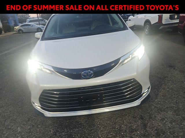 Used 2023 Toyota Sienna Van