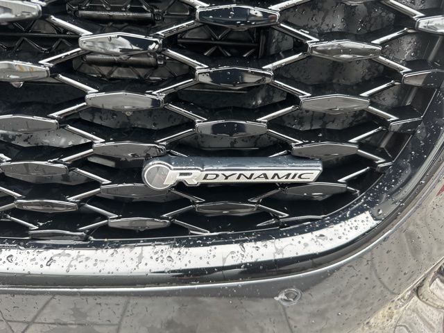 2024 Jaguar XF R-Dynamic SE - 11