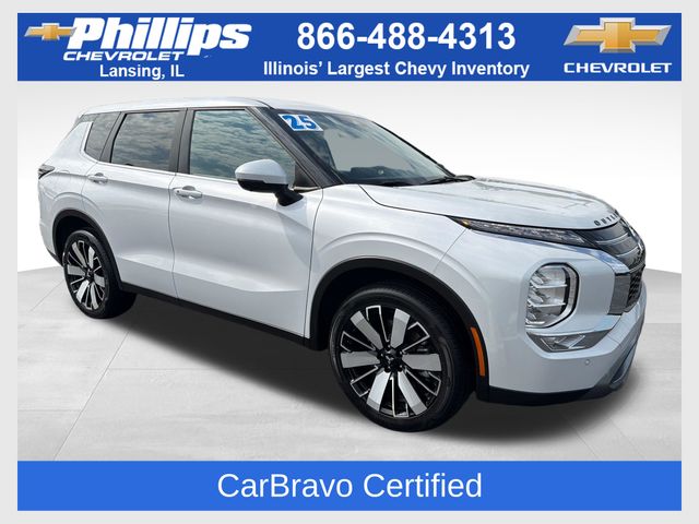 White Diamond 2025 Mitsubishi Outlander SUV / Crossover Front-Wheel Drive Continuously Variable Transmission