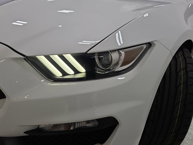 Used 2016 White Ford Shelby GT350 image 28