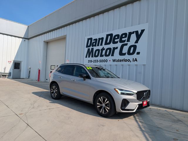 2024 Volvo XC60 Recharge T8 Core Dark Theme eAWD