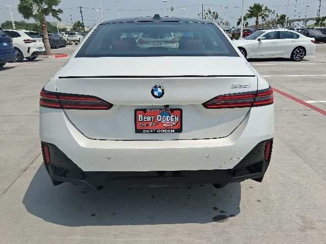 New 2026 White BMW 530i image 5