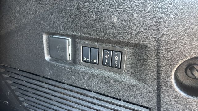 Used 2024 White Chevrolet RST image 36