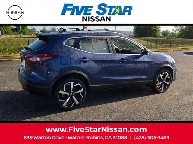 Used 2021 Blue Nissan SL image 13