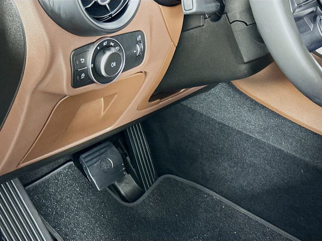 Thumbnail: 2020 Alfa Romeo Stelvio - 10
