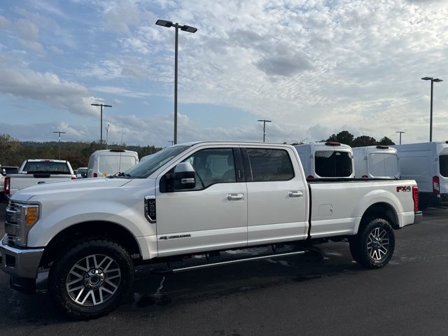 2017 Ford F-250SD Lariat 4