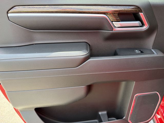 Used 2022 Red GMC Elevation image 19