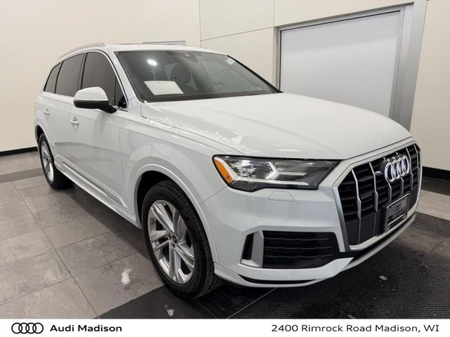 2023 Audi Q7 quattro Premium 45 TFSI
