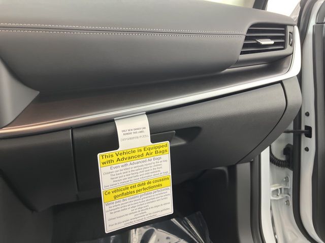 2025 Everest White Pearl Nissan Rogue SV FWD SUV