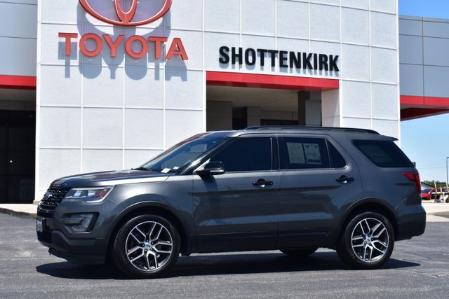 2016 Ford Explorer Sport V6 4WD's photo