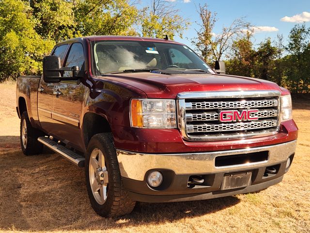 Sonoma Red Metallic 2013 GMC Sierra 2500HD Pickup Truck Four-Wheel Drive 6-Speed Automatic
