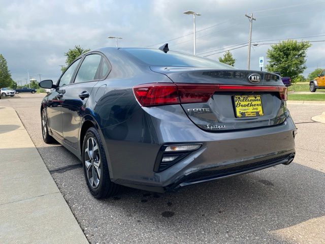 2019 Kia Forte LXS - Grey exterior view 7