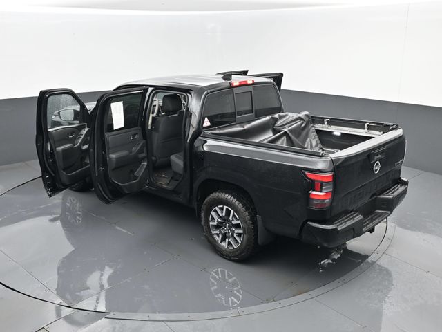 2022 Super Black Nissan Frontier SV 4X4 Truck