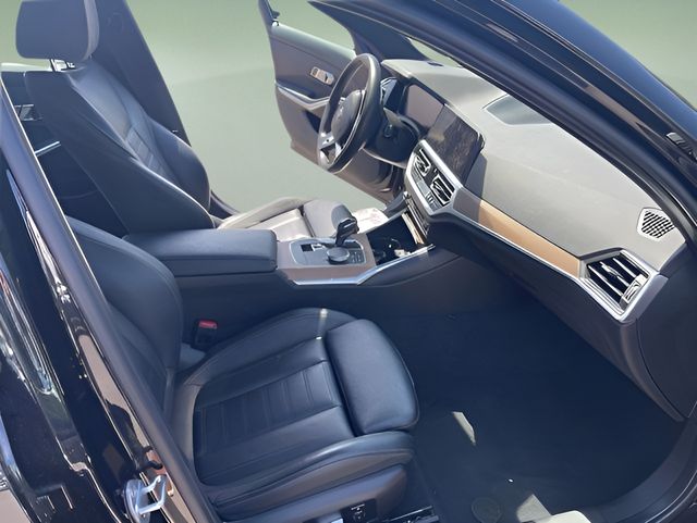 2019 BMW 3 Series 330i - Photo 12
