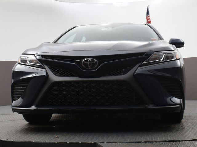 2020 Toyota Camry SE 34