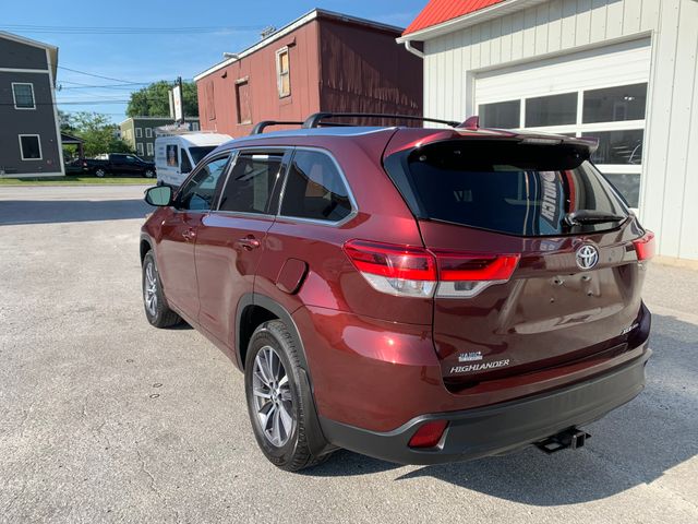Used 2017 Toyota Highlander SUV