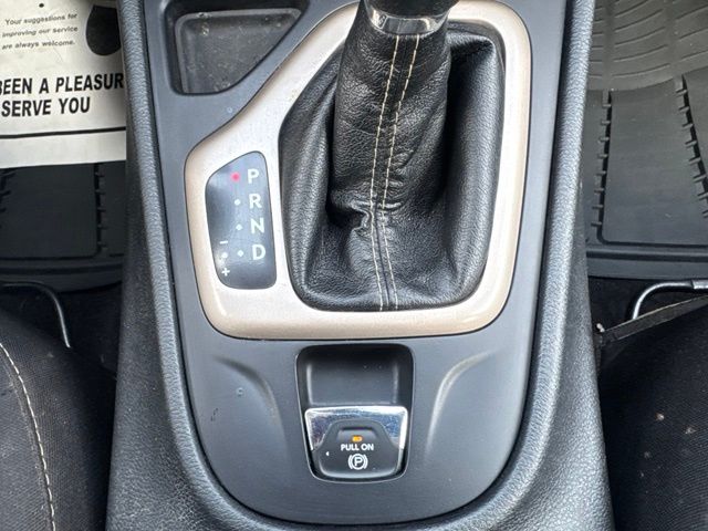 Used 2017 Silver Jeep Sport image 27