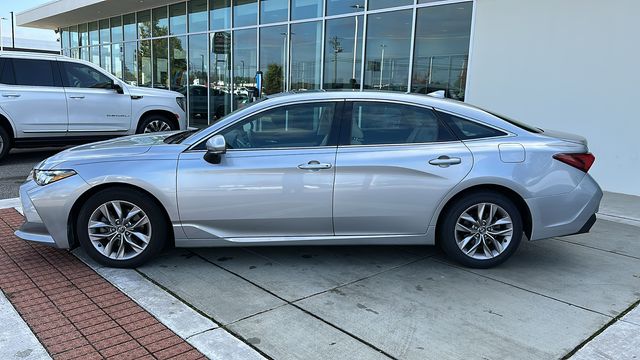 2019 Toyota Avalon XLE 4