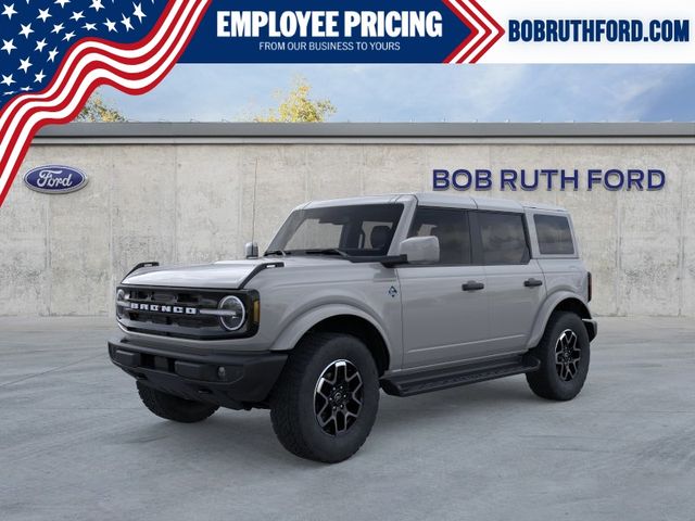 2026 Ford Bronco Outer Banks White at Grove City Ford